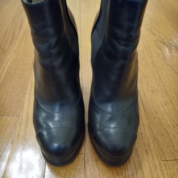 Chanel Ankle Boot Black Size 39.5 - Picture 9 of 16